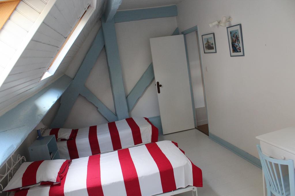 Chambres D'Hotes Les Marronniers Burdeos Habitación foto